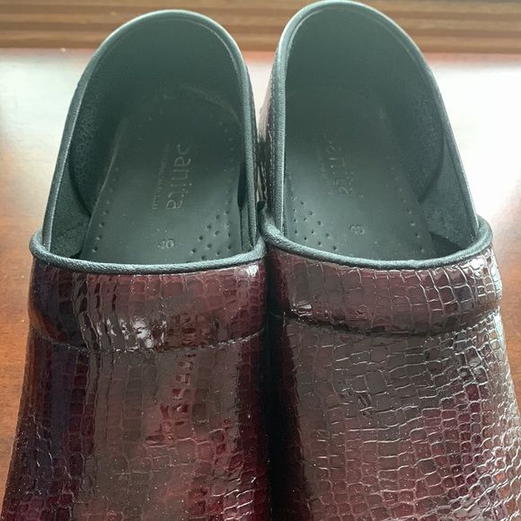 Ladies Sanita clogs - Picture 6 of 6